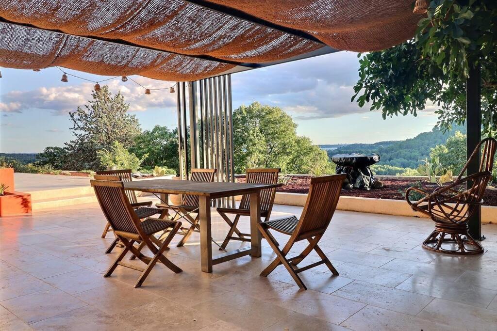 Villa Sous Le « Figuier » Cornillon-Confoux Esterno foto